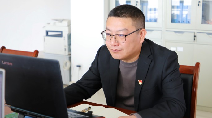 【榜樣力量】堅守崗位，鑄就不凡業(yè)績 ——記甘肅建投2024年度優(yōu)秀員工張久明