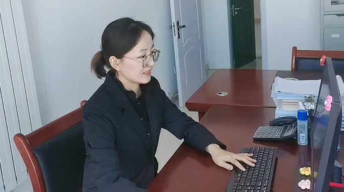 財(cái)務(wù)戰(zhàn)線(xiàn)上的紅色守護(hù)者——記甘肅建投新能源公司2024年度優(yōu)秀共產(chǎn)黨員 劉杰